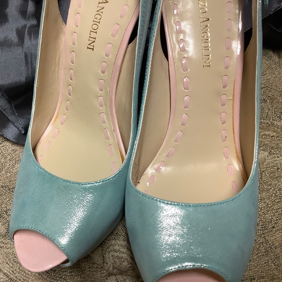 New Enzo Angiolini Irridescent Aqua Peep Toe Heels - Picture 5 of 5